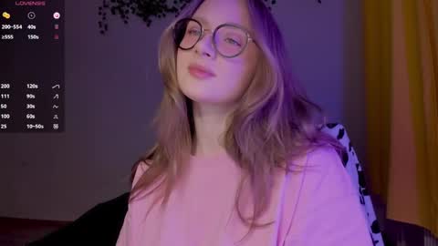 mollytucker online show from April 15, 3:30 pm