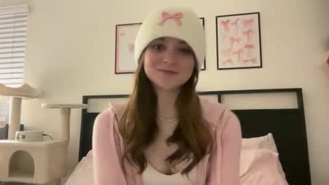 Molly Moon online show from February 14, 8:11 am