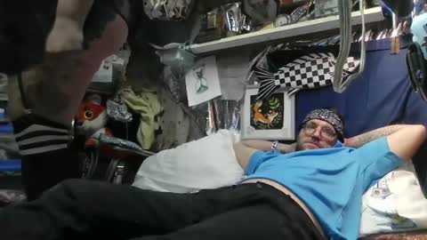 Molotovfoxtail online show from February 7, 5:11 am