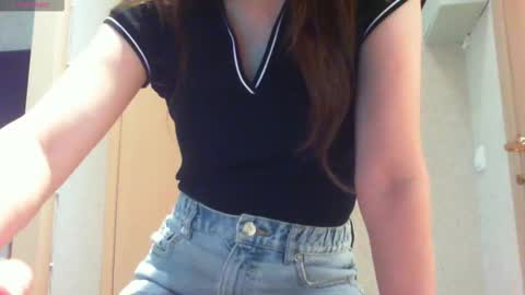 Snapshot of momentbeforedown chatting on September 28, 11:15 am Hailey online show from September 28, 11:15 am