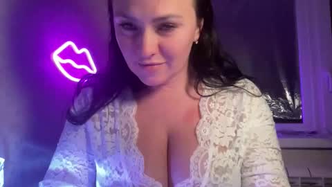 Rihanna online show from January 7, 4:31 pm