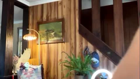 Mia  online show from March 27, 1:22 pm