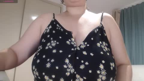 Daphne  online show from November 15, 9:43 pm