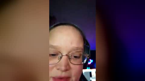 mommyivy420 online show from June 28, 1:55 am
