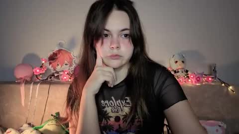 Snapshot of momomochi_ chatting on February 27, 11:10 am Momo online show from February 27, 11:10 am