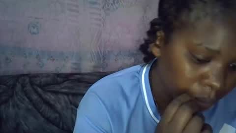 momsdoll online show from February 16, 7:37 am