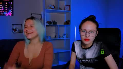 Snapshot of mona_cloud chatting on October 13, 8:42 pm Mona online show from October 13, 8:42 pm