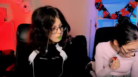 Snapshot of mona_cloud chatting on October 24, 7:54 pm Mona online show from October 24, 7:54 pm