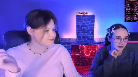 Snapshot of mona_cloud chatting on February 1, 8:07 pm Mona online show from February 1, 8:07 pm