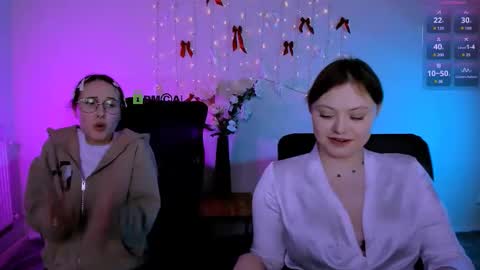 Snapshot of mona_cloud chatting on February 7, 7:50 pm Mona online show from February 7, 7:50 pm