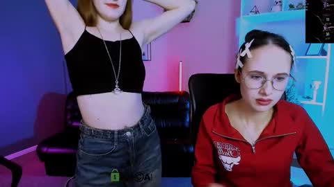 Mona  online show from March 24, 8:47 pm