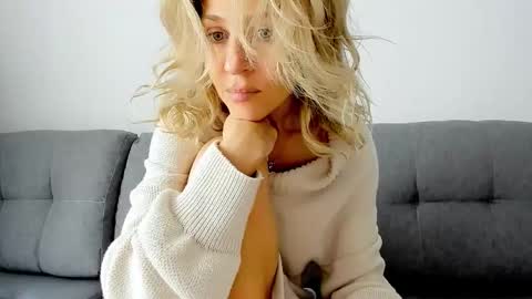 Mona online show from October 23, 6:45 am