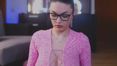 Mona Lisss online show from January 17, 11:27 am