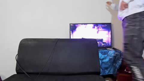 nicolas online show from December 7, 9:55 pm