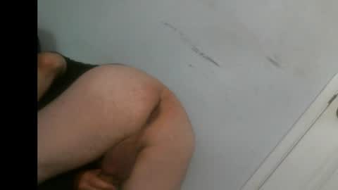Snapshot of monasnuts chatting on June 18, 5:41 am monasnuts online show from June 18, 5:41 am