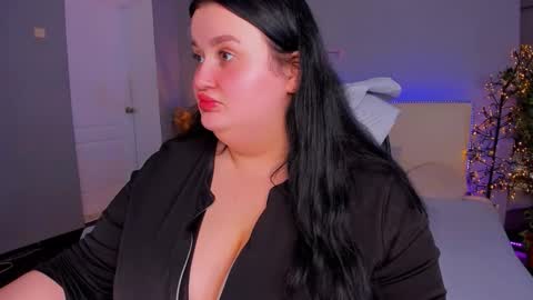 Snapshot of monasteel chatting on February 13, 7:37 am Monica online show from February 13, 7:37 am