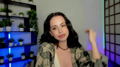 Snapshot of monica_brilliant chatting on April 15, 8:32 am Monica online show from April 15, 8:32 am