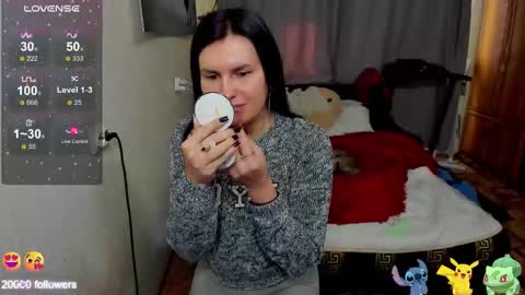 Monica Elder online show from February 3, 12:32 pm