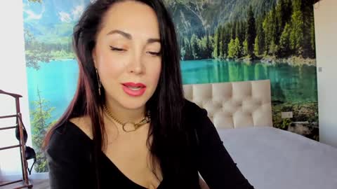 monica_weisss online show from January 22, 7:03 am
