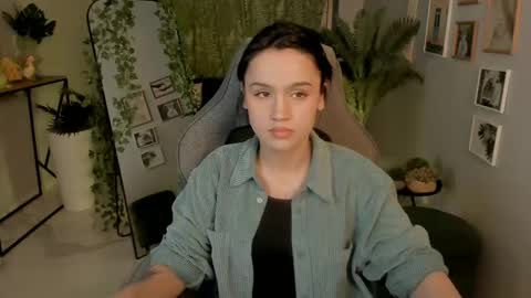 monica online show from May 20, 2:18 am