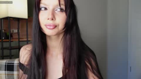 Snapshot of monika_mikado chatting on June 5, 2:45 pm monika_mikado online show from June 5, 2:45 pm