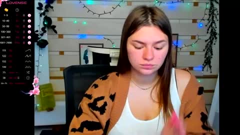 Snapshot of monika_youu chatting on May 13, 7:06 am Monika online show from May 13, 7:06 am