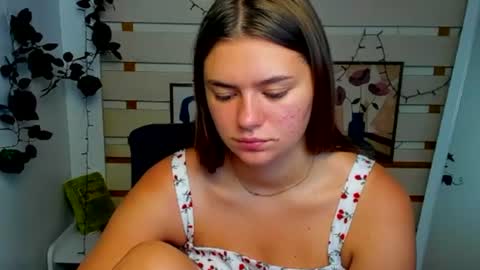 Snapshot of monika_youu chatting on June 29, 10:15 am Monika online show from June 29, 10:15 am