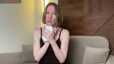 Snapshot of monikabos chatting on July 15, 9:42 pm MonikaBos online show from July 15, 9:42 pm