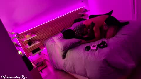 Monique  Rye online show from November 22, 11:37 pm