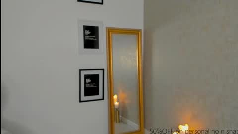 Snapshot of moniqueeass chatting on January 27, 10:27 am Alessia online show from January 27, 10:27 am