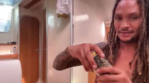 Monk and Mia online show from October 12, 2:05 pm