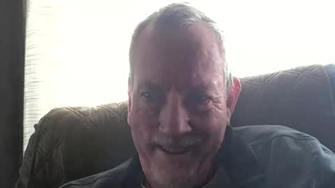 Snapshot of monkeedance chatting on April 21, 8:12 pm Monkee Dance online show from April 21, 8:12 pm