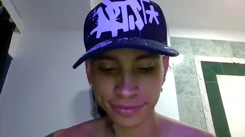 Snapshot of monkeyd_66 chatting on December 7, 4:42 am monkeyd_66 online show from December 7, 4:42 am