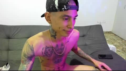 Snapshot of monkeyd_66 chatting on December 13, 9:13 am monkeyd_66 online show from December 13, 9:13 am