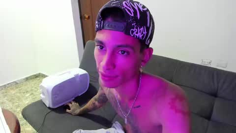 Snapshot of monkeyd_66 chatting on January 9, 1:45 pm monkeyd_66 online show from January 9, 1:45 pm