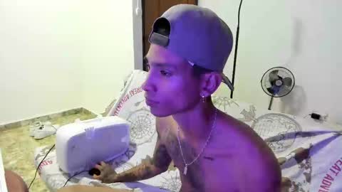 Snapshot of monkeyd_66 chatting on January 10, 1:20 pm monkeyd_66 online show from January 10, 1:20 pm