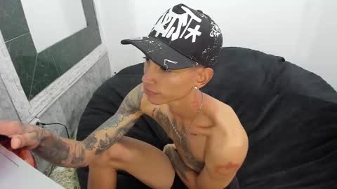 Snapshot of monkeyd_66 chatting on February 14, 3:36 pm monkeyd_66 online show from February 14, 3:36 pm