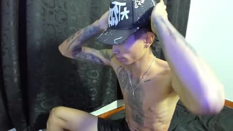 Snapshot of monkeyd_66 chatting on September 23, 9:23 am monkeyd_66 online show from September 23, 9:23 am