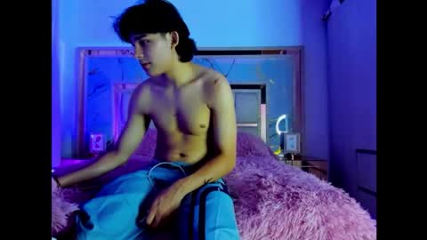 monky_0002 online show from March 6, 12:07 am