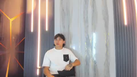 monky_0002 online show from June 24, 1:04 am