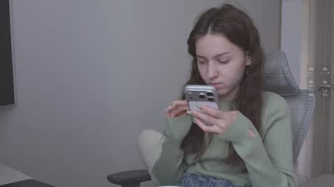 Snapshot of monnymoonn chatting on June 18, 6:46 am Mary online show from June 18, 6:46 am