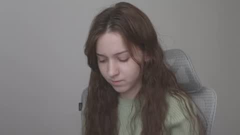 Snapshot of monnymoonn chatting on June 18, 9:14 am Mary online show from June 18, 9:14 am