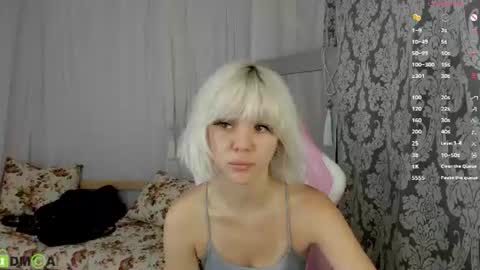 Snapshot of monro_doll chatting on July 10, 9:23 am MONRO online show from July 10, 9:23 am