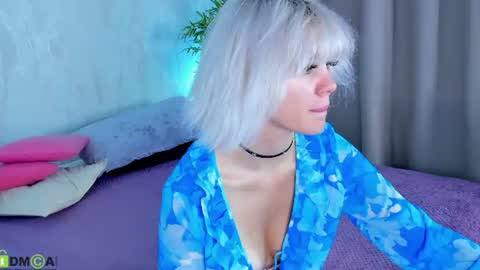 Snapshot of monro_doll chatting on July 18, 9:46 am MONRO online show from July 18, 9:46 am