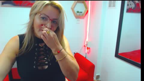 monserrat_diva online show from September 10, 9:37 pm