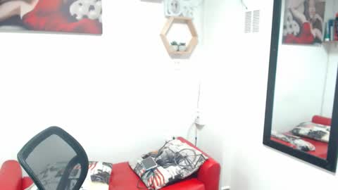 monserrat_diva online show from December 3, 11:58 pm