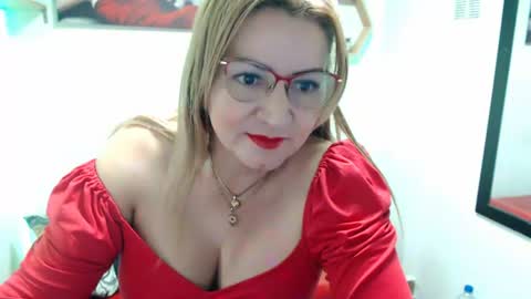 monserrat_diva online show from June 20, 6:33 pm