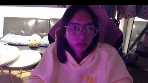 Snapshot of monstercockselfsuck chatting on December 12, 6:21 pm ELYSE A SIMPLE GIRL online show from December 12, 6:21 pm