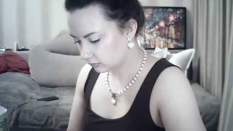 Snapshot of moodiemira chatting on June 10, 5:34 pm moodiemira online show from June 10, 5:34 pm