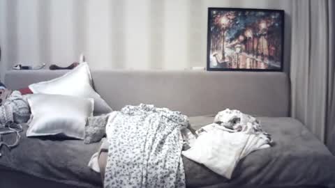Snapshot of moodiemira chatting on June 12, 6:07 pm moodiemira online show from June 12, 6:07 pm